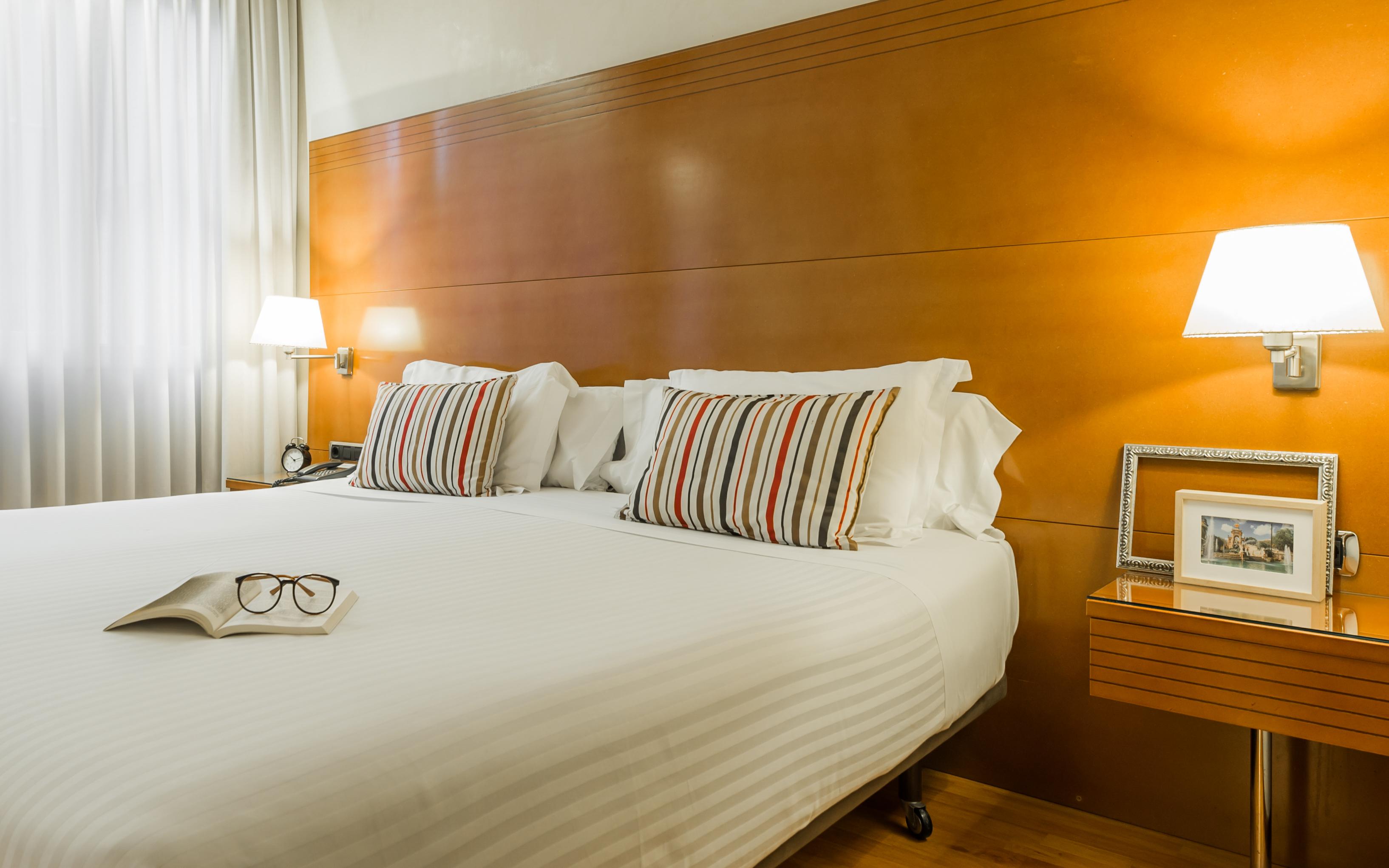 Aparthotel Mariano Cubi Barcelona Eksteriør bilde