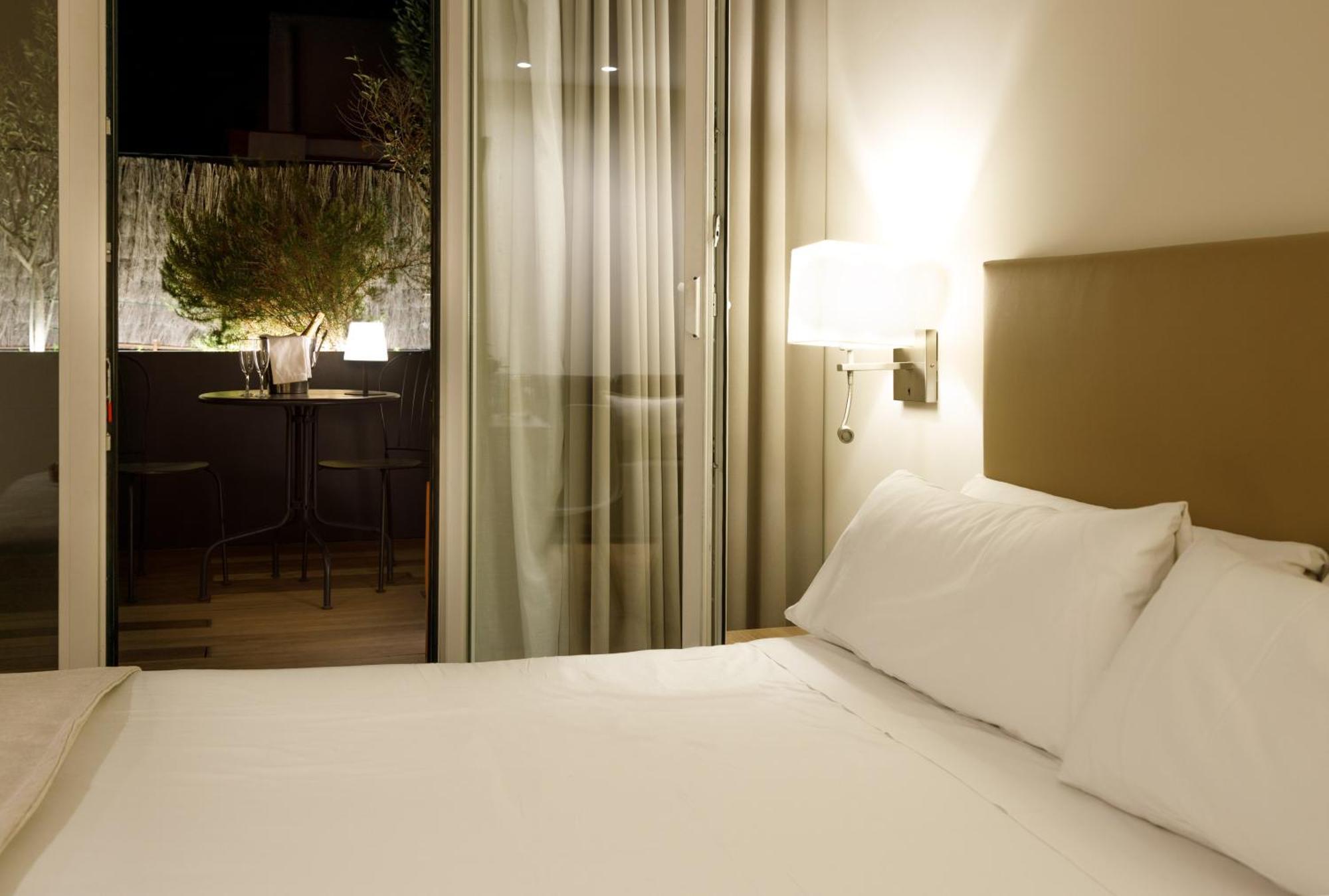 Aparthotel Mariano Cubi Barcelona Eksteriør bilde